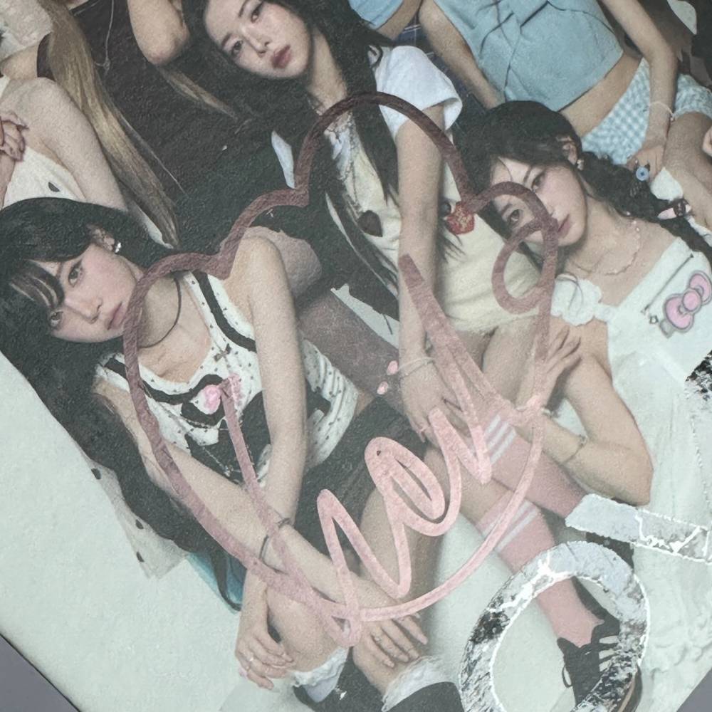 tripleS LOVE&POP zenithサイン　objekt無し　ペン難有 TRIPLES 7TH MINI ALBUM 'LOVE&POP PT.1' WALLFLOWER ZENITH UNIT HAND